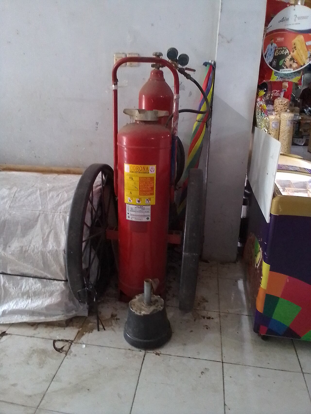 Operasi pemadaman kebakaran tanahmiring